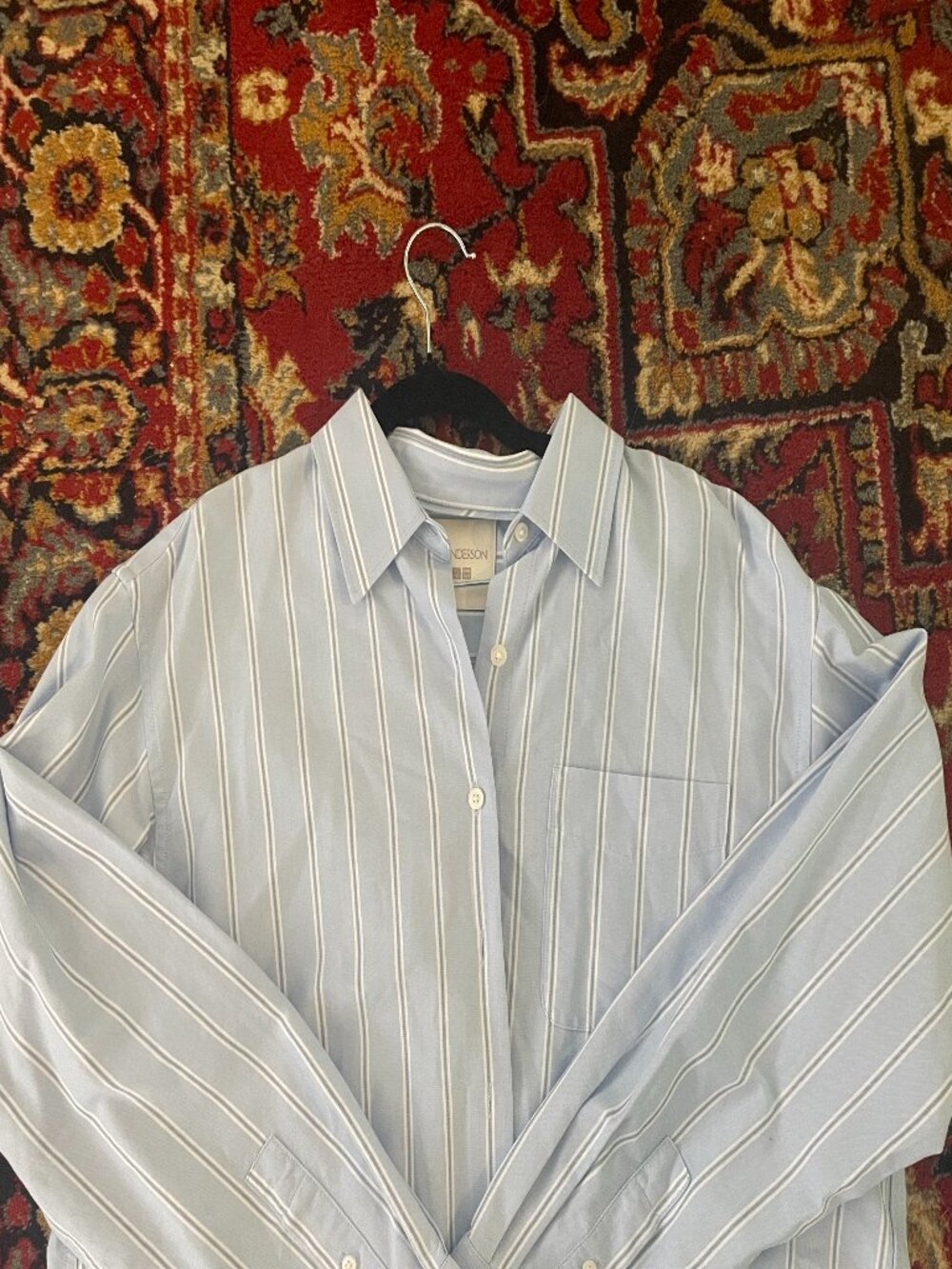 UNIQLO Cropped Women's Button Up